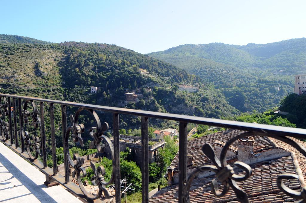 La Dimora Del Ghibellino Villa Тиволи Стая снимка
