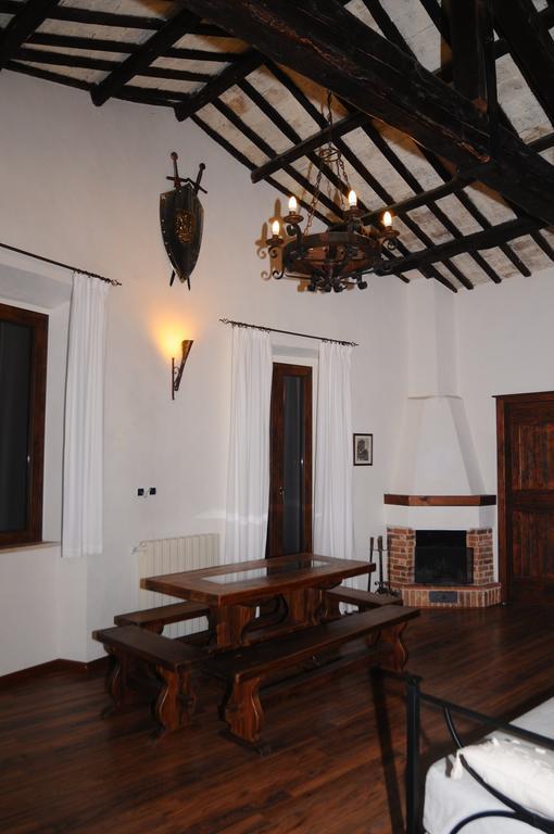 La Dimora Del Ghibellino Villa Тиволи Стая снимка